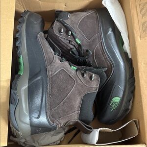 The North Face Men's Dark Brown Suede Snow Fuse Boots